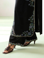 Najma Embroidered Set
