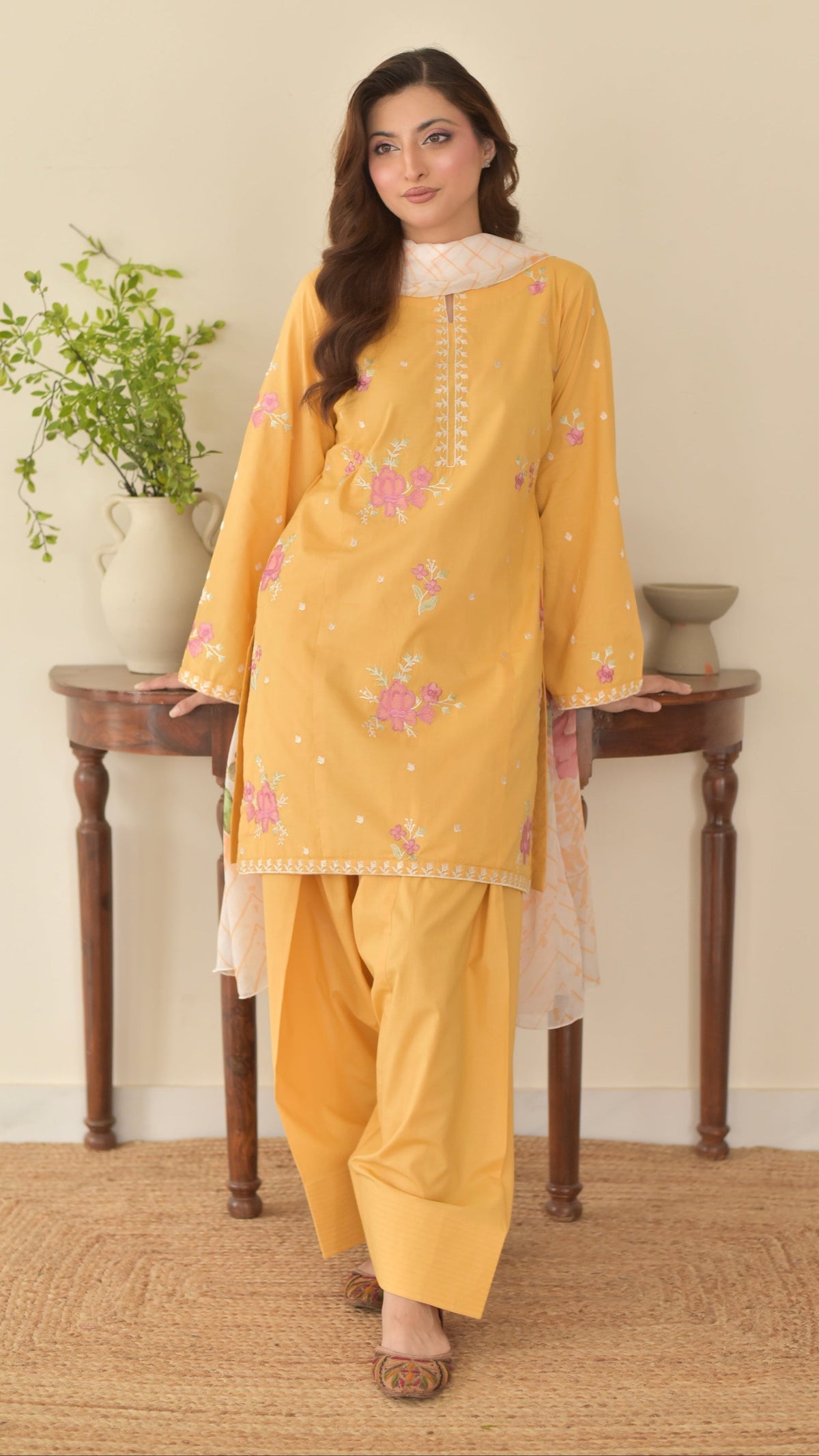 Sunaina Farshi Shalwar Emb 3pc
