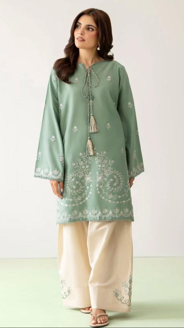Gorr Embroidered Set